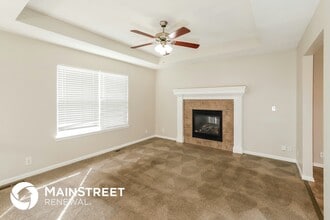 1410 NW High View Dr in Grain Valley, MO - Foto de edificio - Building Photo