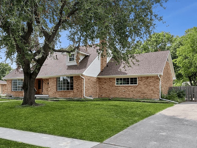 3901 Niagara St in Garland, TX - Building Photo - Building Photo