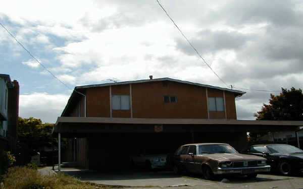 2734 17th St in San Pablo, CA - Building Photo - Building Photo