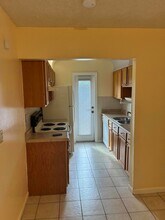 233 Pine Terrace, Unit A in West Palm Beach, FL - Foto de edificio - Building Photo