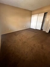 2205 Cedro Ct in Bakersfield, CA - Building Photo - Building Photo