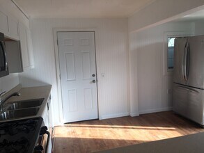 1327 E Nebraska Ave in Spokane, WA - Building Photo - Building Photo