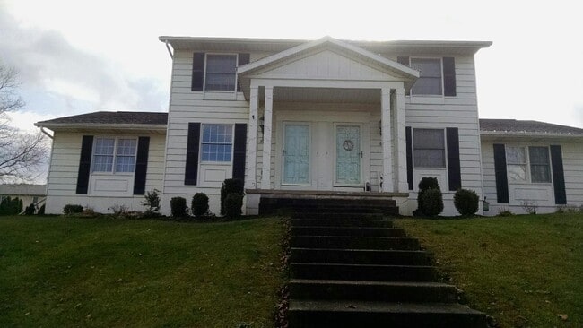 property at 605 Peach View Ln