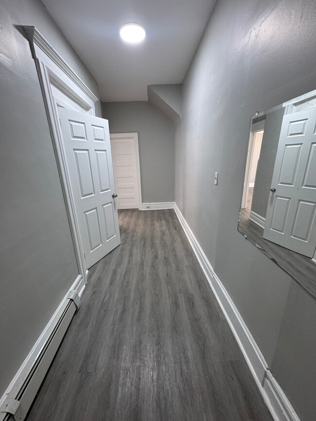 11 Baldwin Ave, Unit 1 in Newark, NJ - Foto de edificio - Building Photo