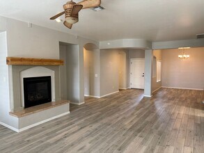 10592 E Rose Hill St in Tucson, AZ - Foto de edificio - Building Photo