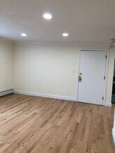 14 Westford St, Unit 8 in Boston, MA - Foto de edificio - Building Photo