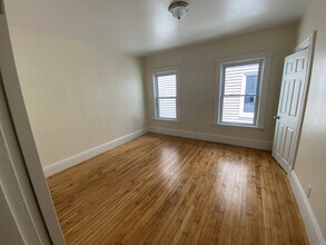 12 Ashford St, Unit 217 in Boston, MA - Building Photo - Building Photo