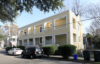 18-32 Ogier St in Charleston, SC - Building Photo