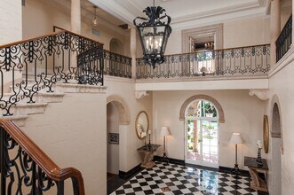 110 Clarke Ave in Palm Beach, FL - Building Photo - Building Photo