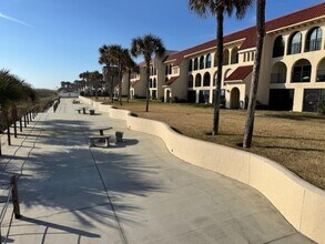 10 10th St in Atlantic Beach, FL - Building Photo - Building Photo