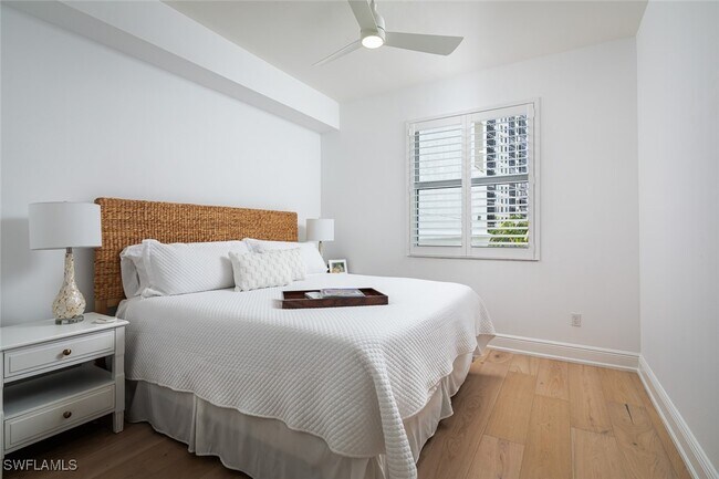 property at 470 Launch Cir