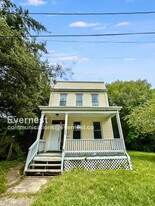 1402 Ashley St in Richmond, VA - Building Photo