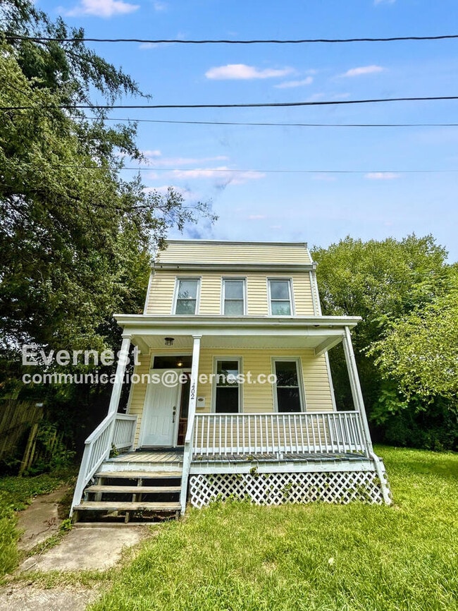 property at 1402 Ashley St