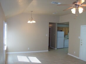4904 Heather Ln in Killeen, TX - Building Photo - Building Photo