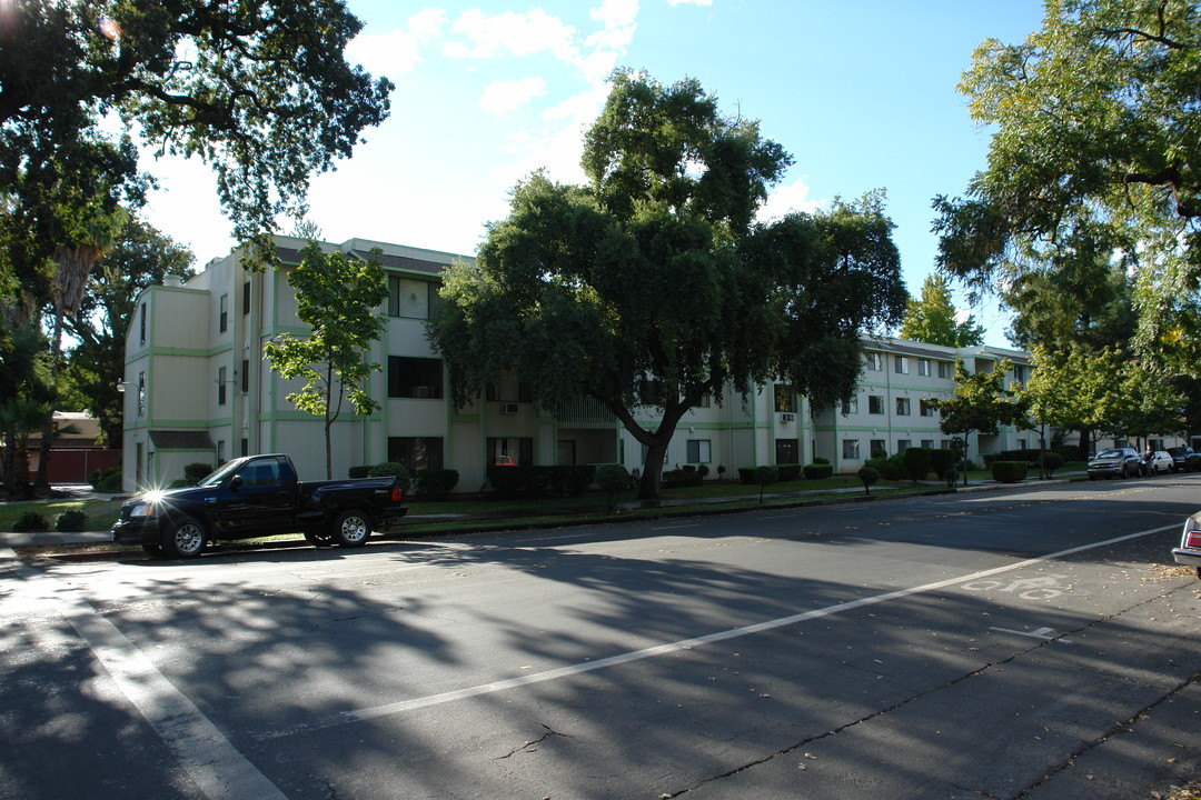 Bidwell Oaks Apartments in Chico, CA - Building Photo