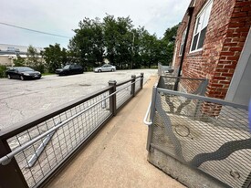 505 Fay St in Columbia, MO - Foto de edificio - Building Photo