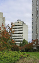 Kensington House in Burnaby, BC - Building Photo - Building Photo