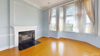 22 Beacon St, Unit 6 in Boston, MA - Building Photo - Building Photo