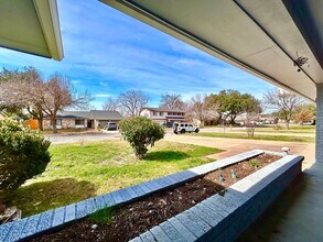 2600 Donna Dr in Taylor, TX - Building Photo - Building Photo