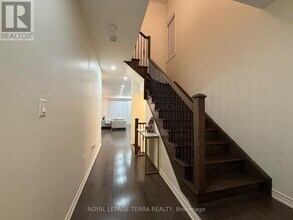 70 Fruitful Cres in Whitby, ON - Building Photo - Building Photo