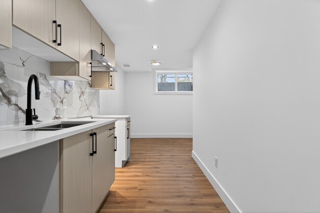 9232 85 St NW in Edmonton, AB - Building Photo - Building Photo