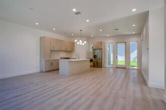 424 N Denver St in Dallas, TX - Building Photo - Building Photo