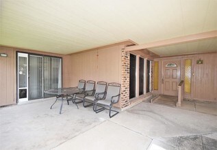 15707 Parksley Dr in Houston, TX - Building Photo - Building Photo