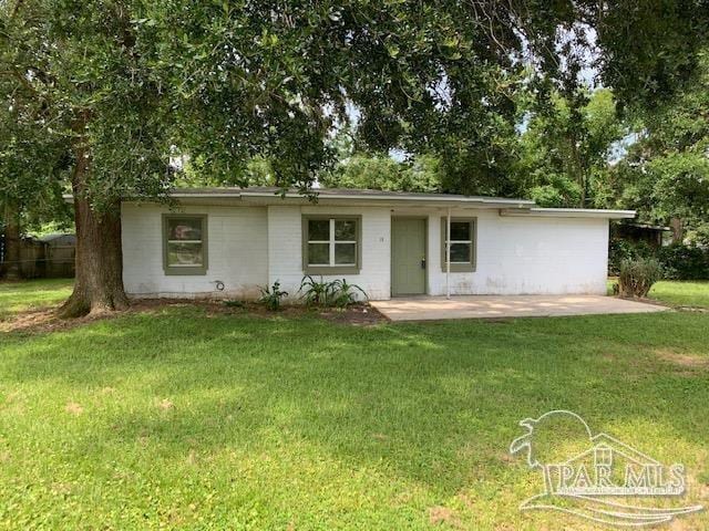 property at 13 Pen Haven Dr
