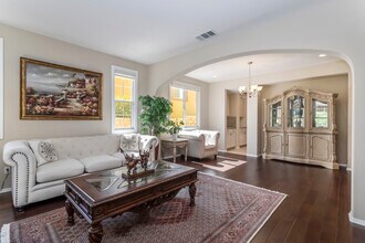 28629 Farrier Dr in Santa Clarita, CA - Building Photo - Building Photo