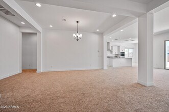 8725 W Wagon Wheel Dr in Glendale, AZ - Building Photo - Building Photo