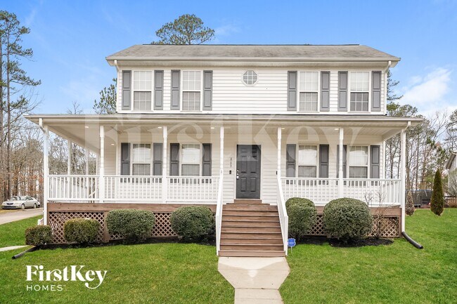 property at 809 Hounds Chase Dr