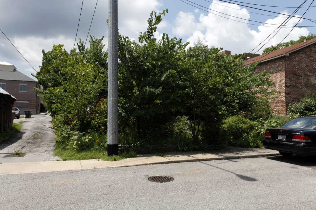 205 30th Ave N in Nashville, TN - Building Photo