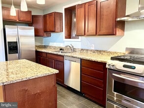 1326 Girard St NW, Unit G1 in Washington, DC - Building Photo - Building Photo