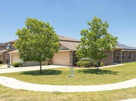 12418 Walter Vaughn Dr in Manor, TX - Building Photo