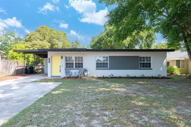 property at 2903 E Michigan St