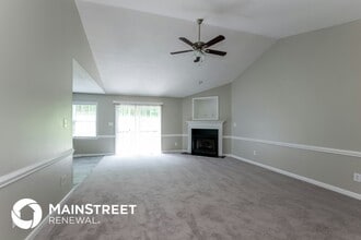 208 James Crossing in Thomasville, NC - Foto de edificio - Building Photo