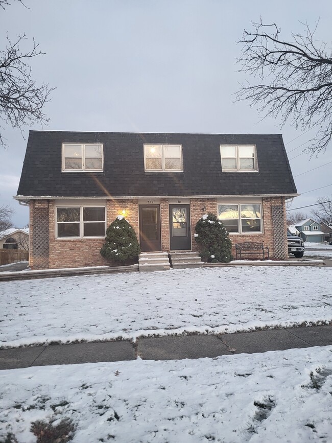 1311 SE Wanda Dr in Ankeny, IA - Building Photo - Building Photo