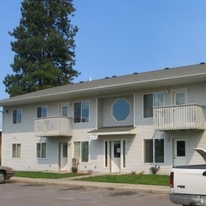 Little Jon Apartments in Bigfork, MT - Building Photo