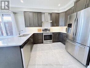 69 Tim Jacobs Dr in Georgina, ON - Building Photo - Building Photo