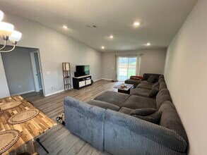 4563 Perception Circle in Milton, FL - Building Photo - Building Photo