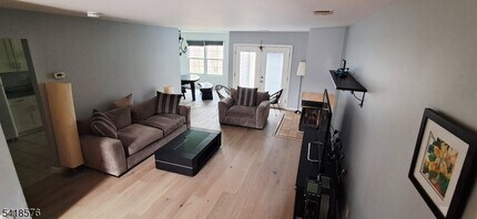 15 Andover Cir in Princeton, NJ - Building Photo - Building Photo