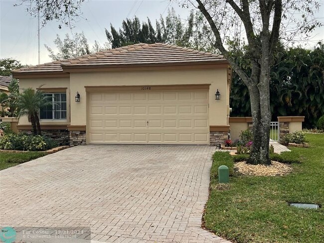 10348 Olde Clydesdale Cir in Wellington, FL - Building Photo - Building Photo