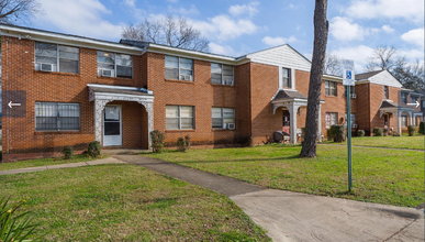 McMillon Apartments in Birmingham, AL - Building Photo - Building Photo