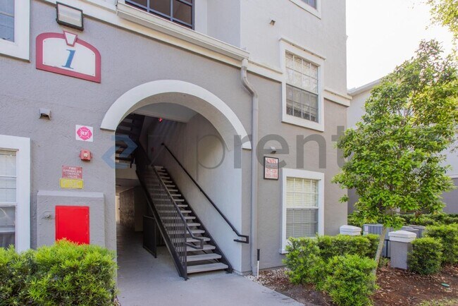 3591 Kernan Blvd S in Jacksonville, FL - Building Photo - Building Photo