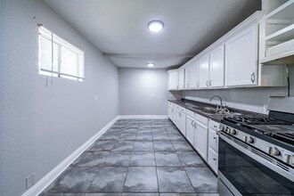 3506 N Houston St in Fort Worth, TX - Building Photo - Building Photo