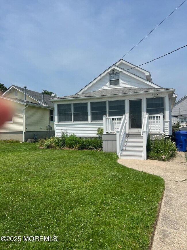 1610 Riviera Ave in Toms River, NJ - Building Photo - Building Photo
