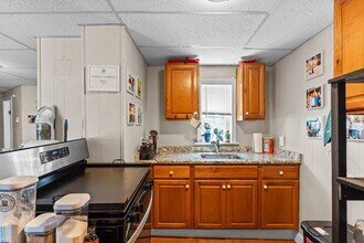 54 Cottage St, Unit 4 in Boston, MA - Building Photo - Building Photo