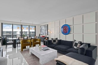 3140 S Ocean Blvd in Palm Beach, FL - Building Photo - Building Photo