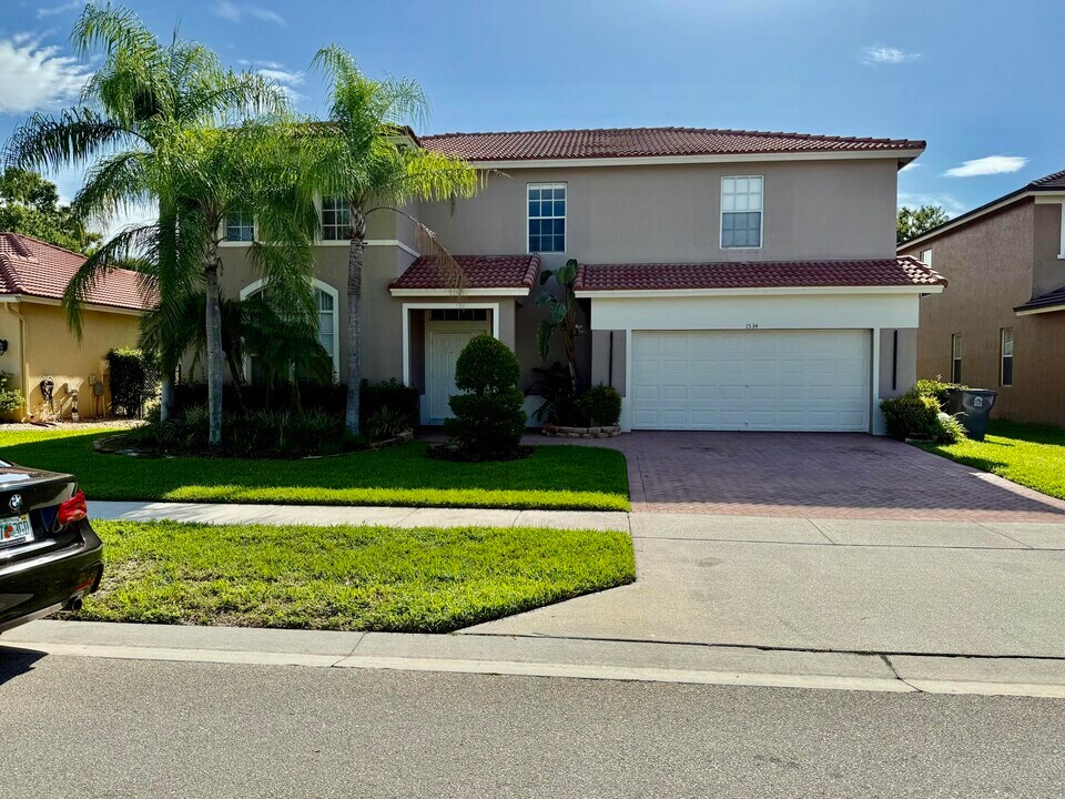 1534 Newhaven Point Ln in West Palm Beach, FL - Building Photo