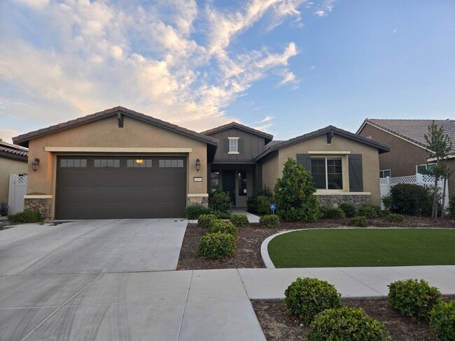 property at 14101 Everton Ave